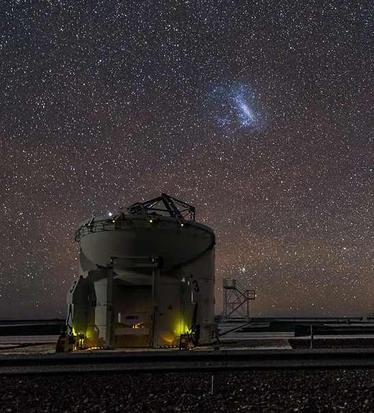The LMC as seen from the Paranal Observatory in Chile.
